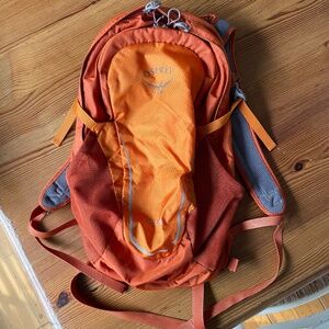 Osprey Daylite Hiking Backpack, Orange, Outdoors
